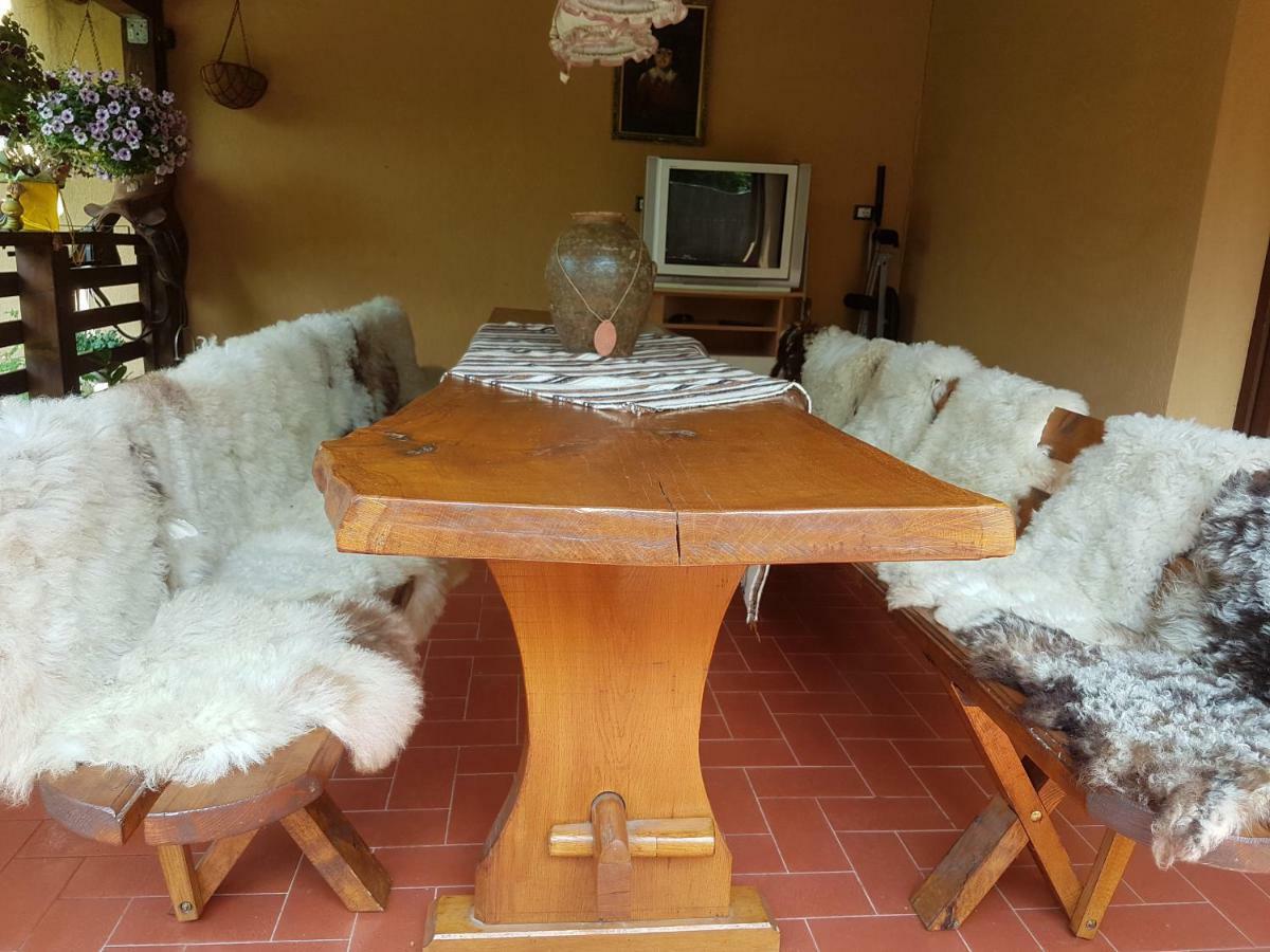Casa Ovesia Villa Sacele Bagian luar foto