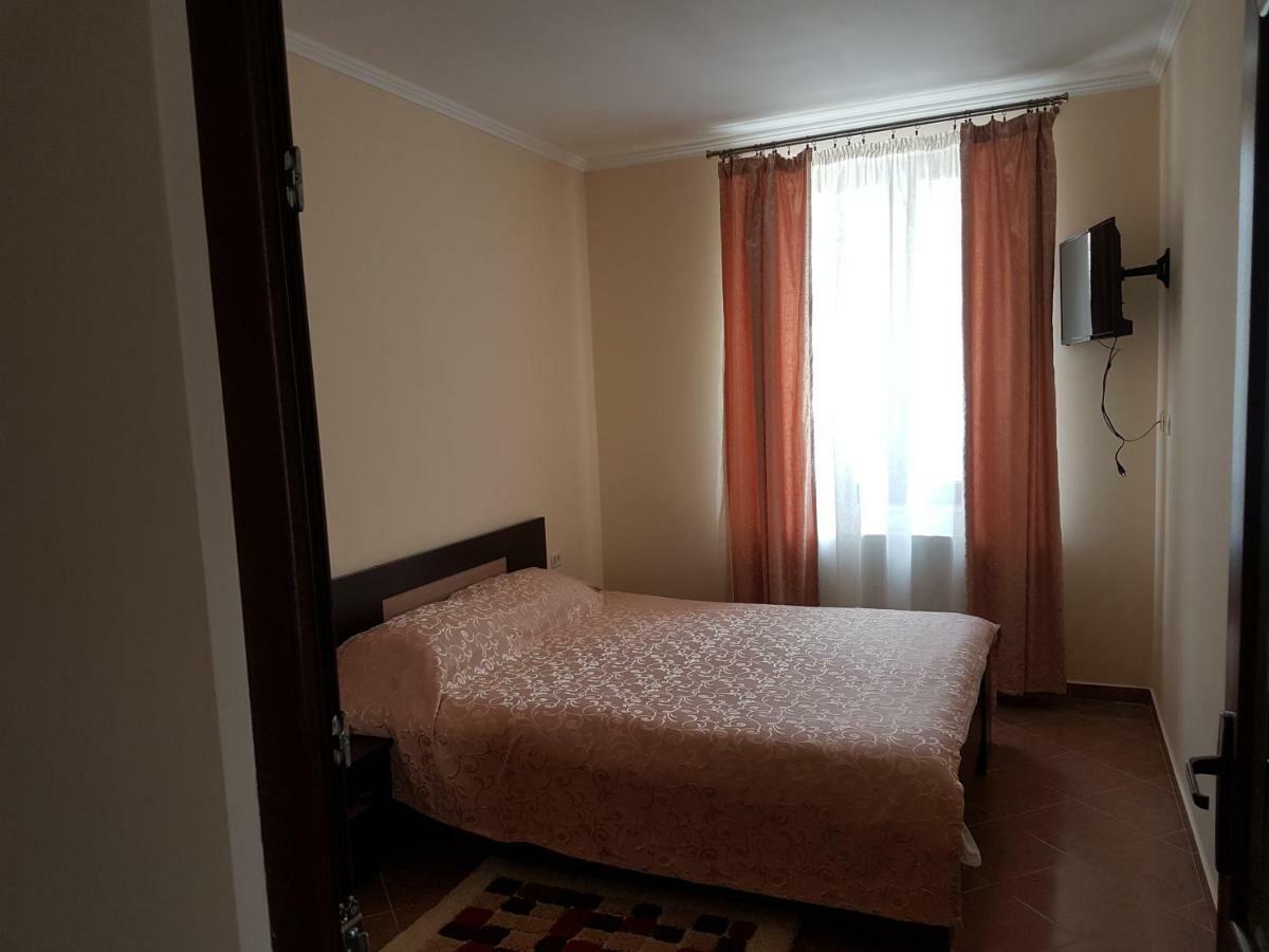 Casa Ovesia Villa Sacele Bagian luar foto